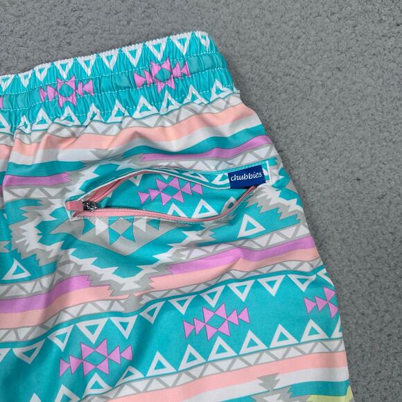 Chubbies En Fuegos Trunks Men's X-Large 5.5" Teal Geometric Swim Beach Shorts - Picture 6 of 7